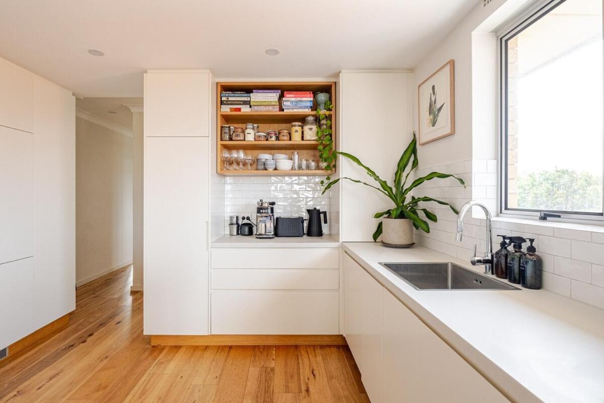 Apartment Light-filled In Bronte *